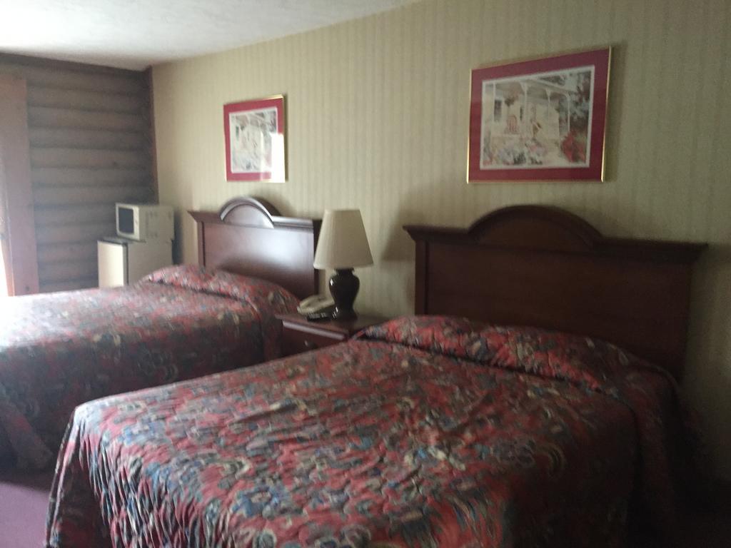 Highland Hills Motel & Cabins Boone Habitación foto